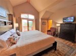 Master King Bedroom with Ensuite and TV